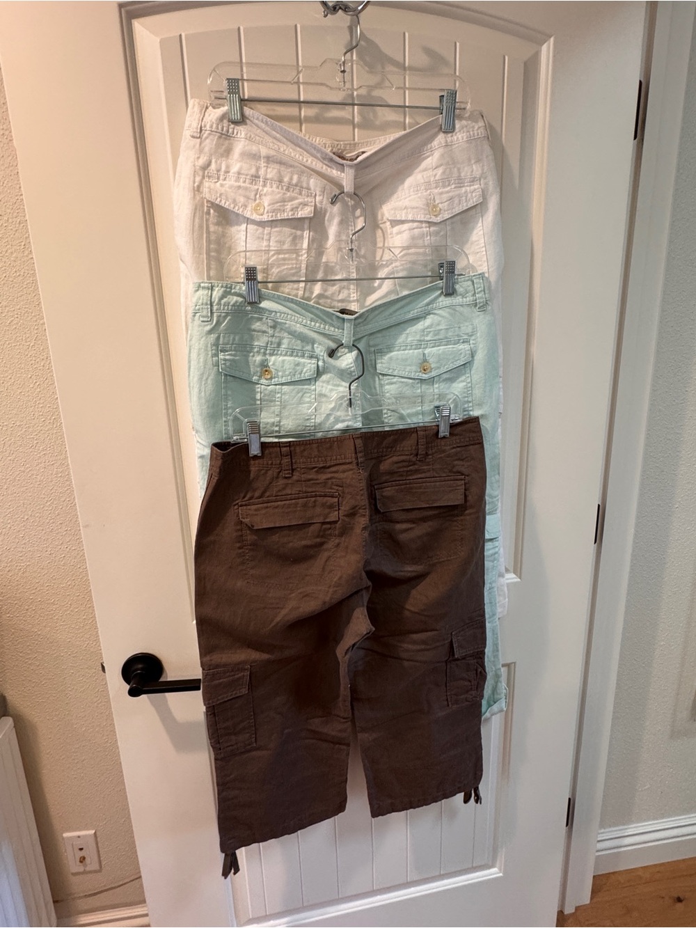 Set of 3 Banana Republic Cargo Capri Pants - Picture 3 of 7